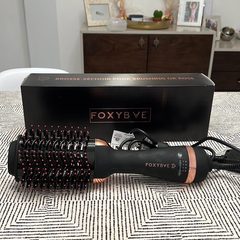 Foxy Bae Rose Gold Blowout Hair Dryer Brush Pro